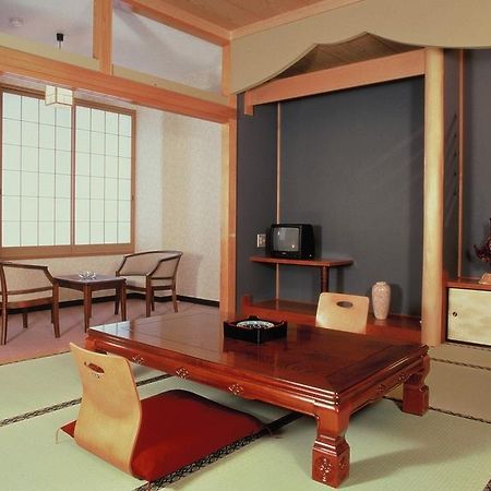Ryokan Ikazawa Onsen Yumotokan Minamiuonuma Экстерьер фото